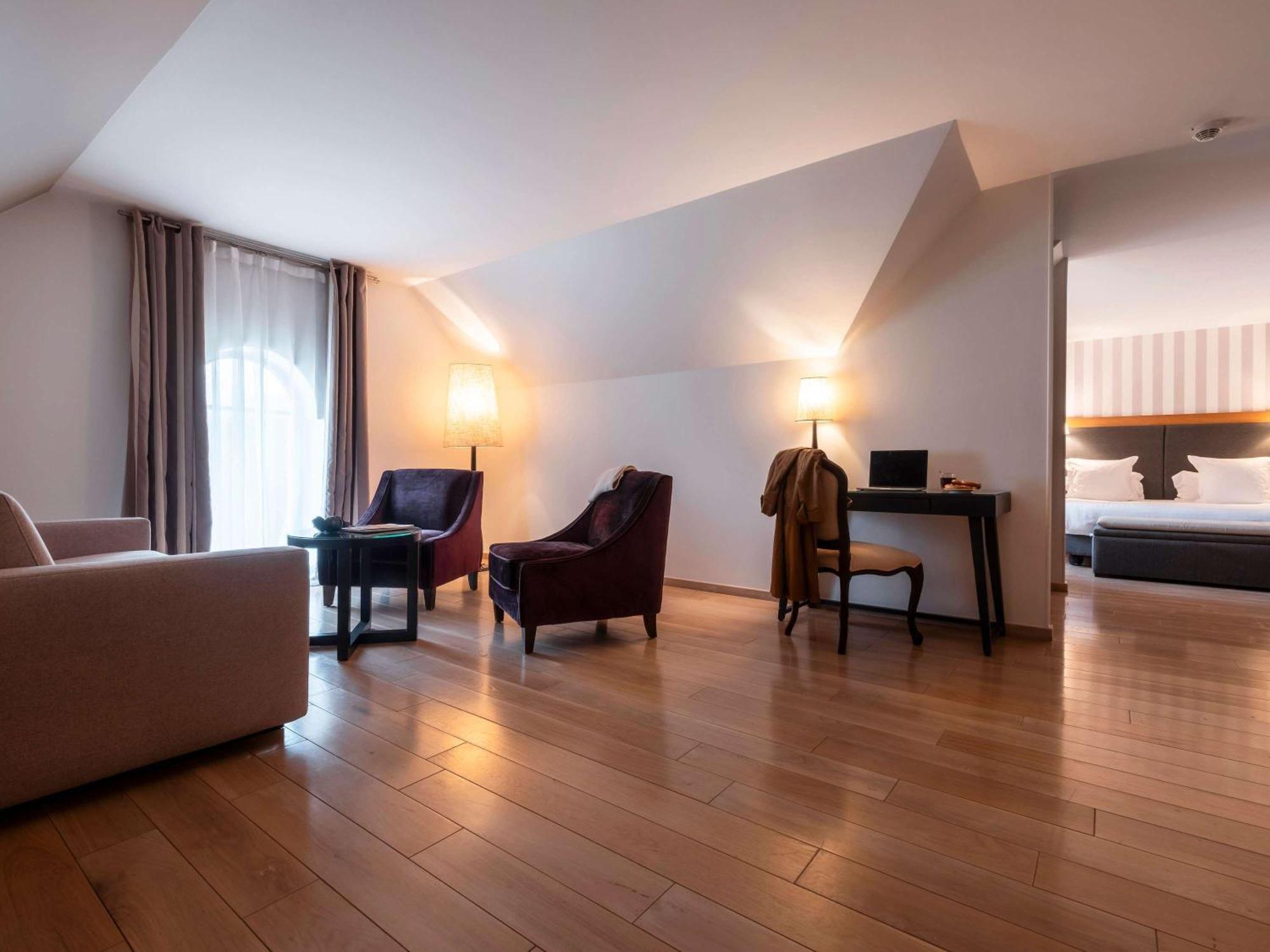 Mercure Maintenon Kültér fotó